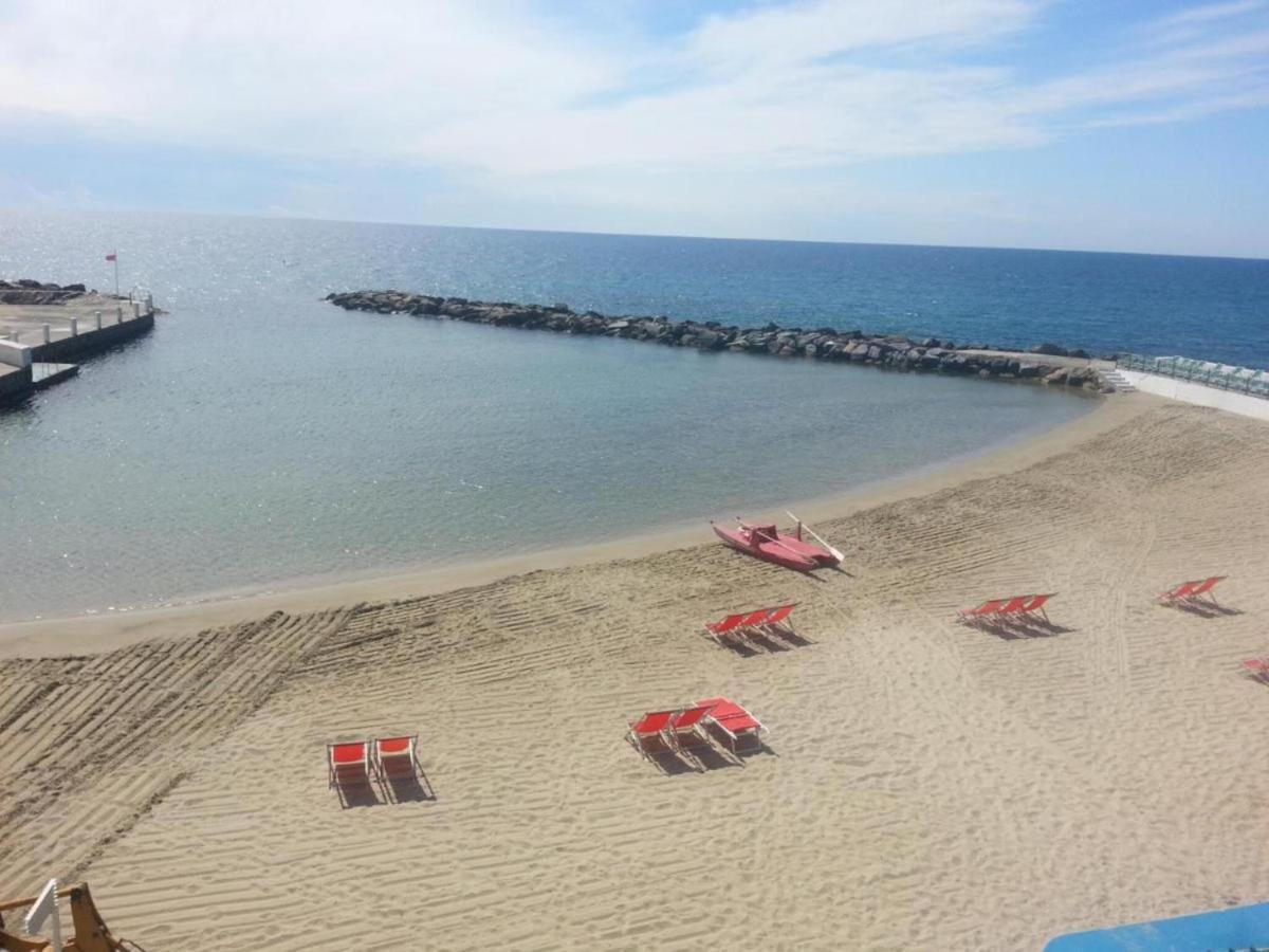 Evycasavacanze Sanremo Esterno foto